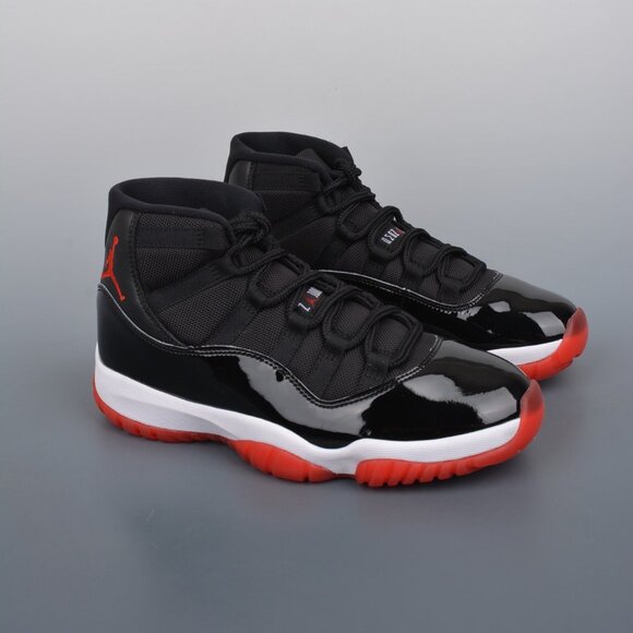 Jordan 11 Retro Playoffs Bred (2019)
